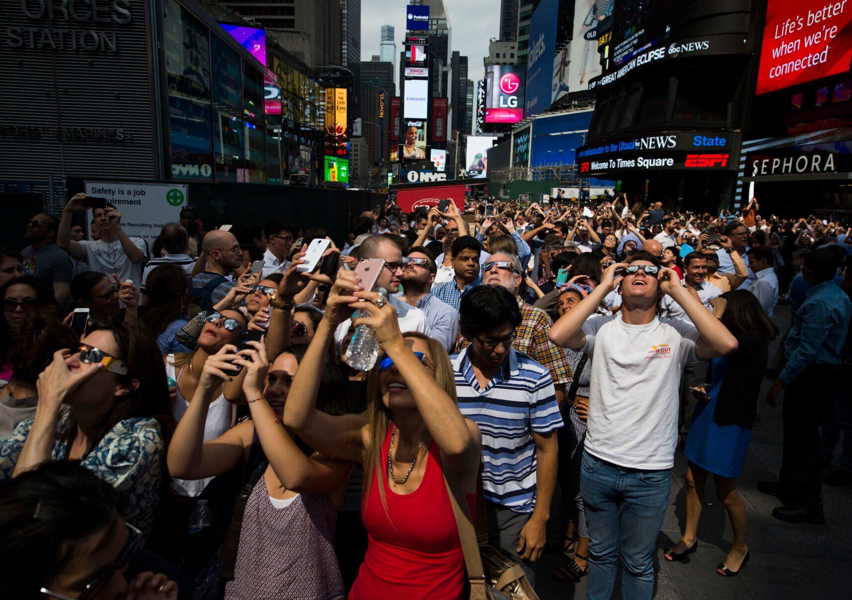Total Solar Eclipse Photo Gallery